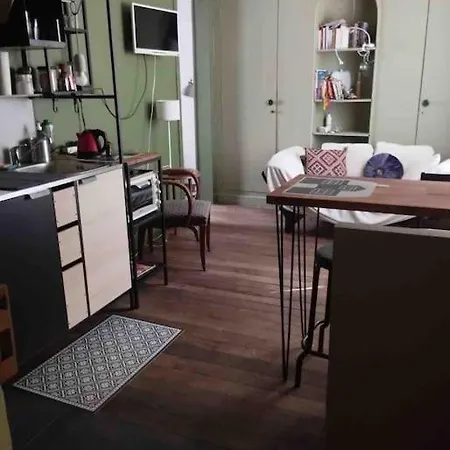 Cosy Nest In Montmartre * Paris